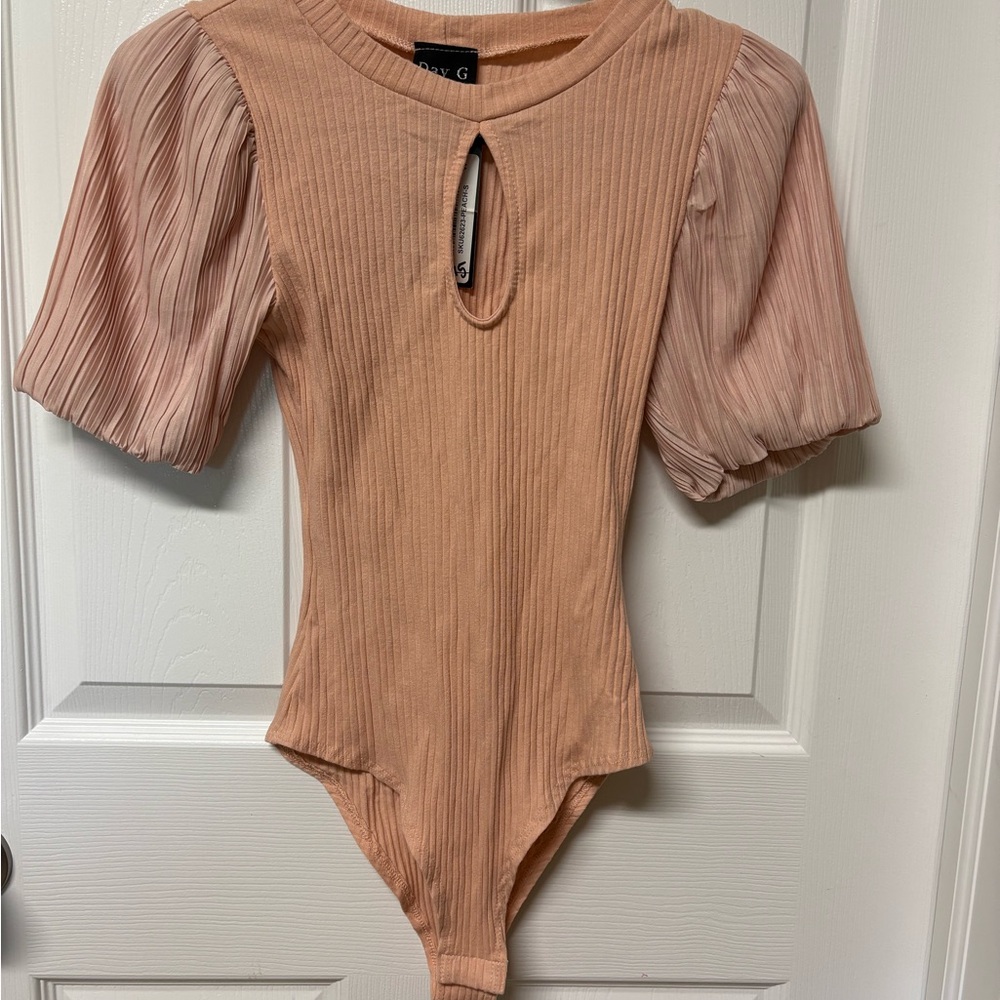 Peach Ribbed Bodysuit with Puff Sleeves